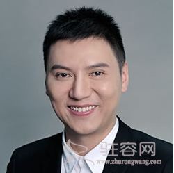 连俊文