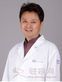 　　辛容镐
