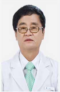 崔承哲 