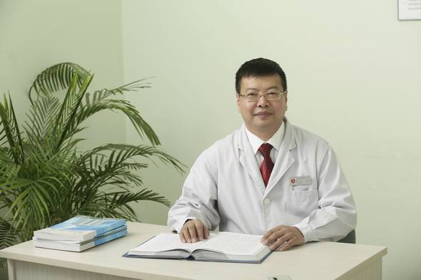 赵宏