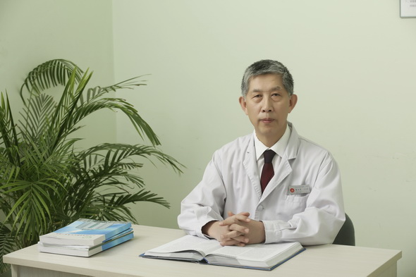 陈尔东
