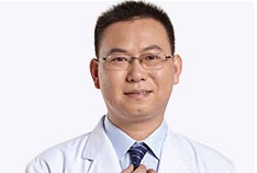 黄健