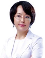 肖英