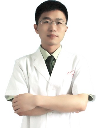 张亚伦